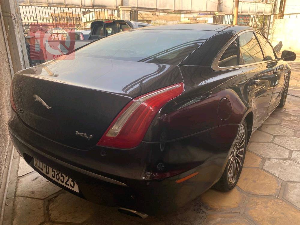 جاكوار XJ